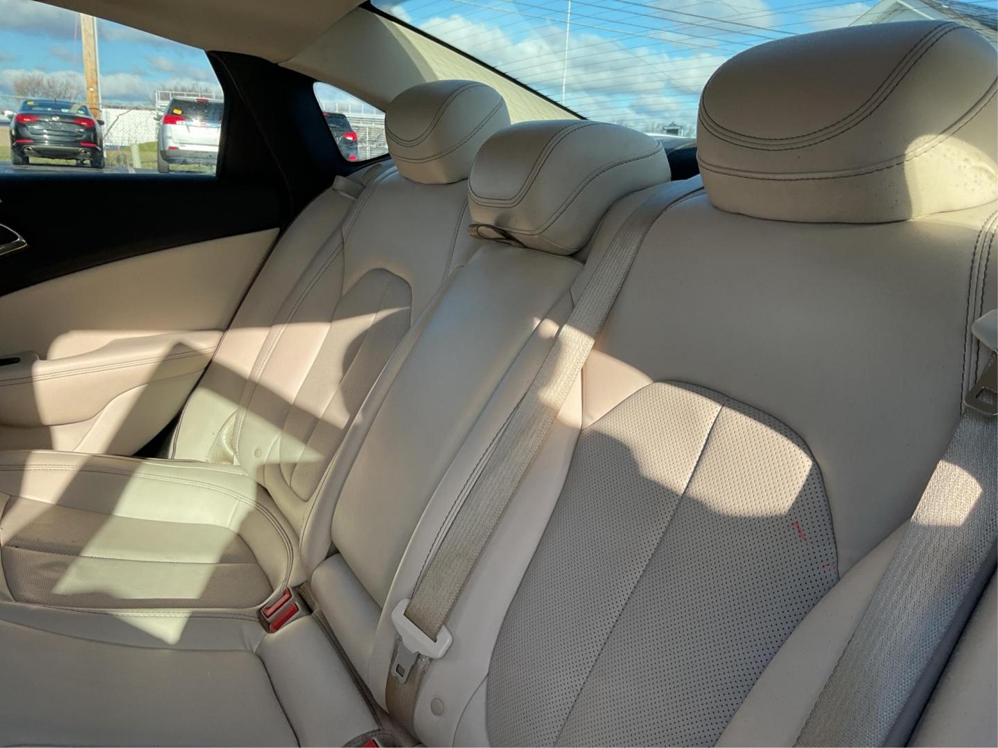 2015 Chrysler 200 C (1C3CCCCB9FN) with an Other engine, located at 1230 East Main St, Xenia, OH, 45385, (937) 908-9800, 39.688026, -83.910172 - 2015 Chrysler 200 C - Photo#9