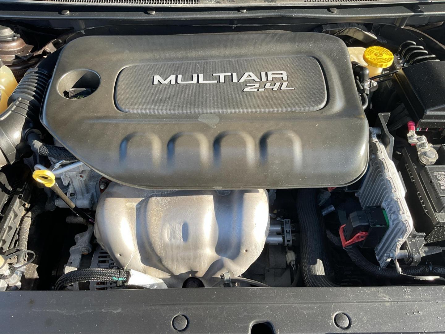 2015 Chrysler 200 C (1C3CCCCB9FN) with an Other engine, located at 1230 East Main St, Xenia, OH, 45385, (937) 908-9800, 39.688026, -83.910172 - 2015 Chrysler 200 C - Photo#10