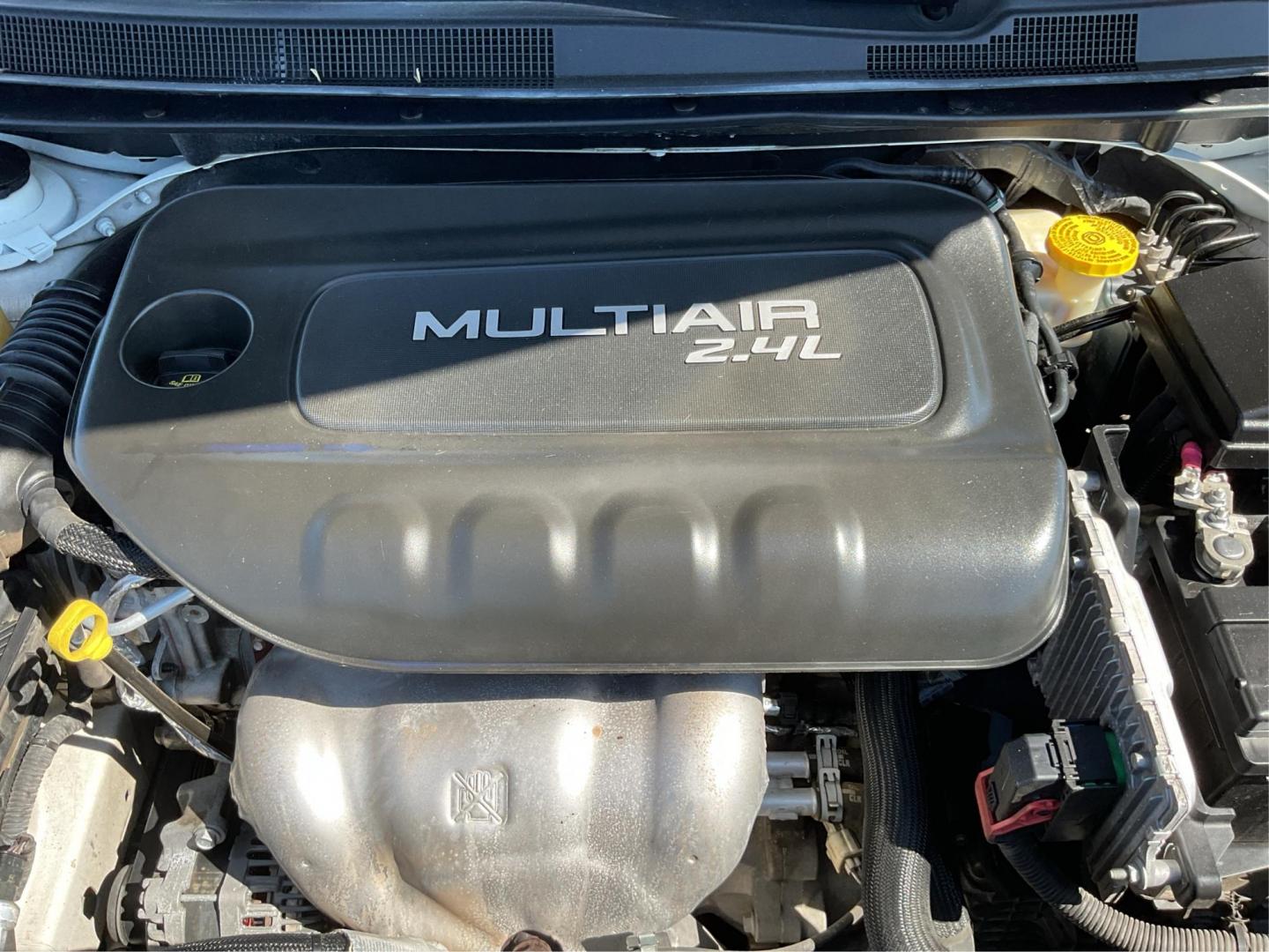 2015 Chrysler 200 Limited (1C3CCCAB5FN) with an 2.4L L4 DOHC 16V engine, 9-Speed Automatic transmission, located at 8750 N County Rd 25A, Piqua, OH, 45356, (937) 908-9800, 40.164391, -84.232513 - 2015 Chrysler 200 Limited - Photo#10