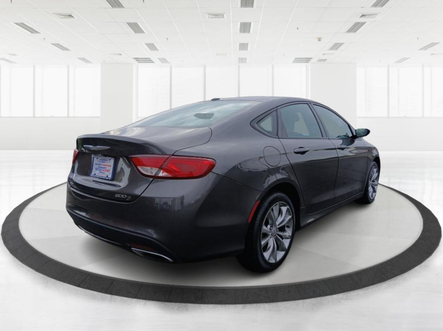 2015 Chrysler 200 S AWD (1C3CCCDG7FN) with an 3.6L V6 DOHC 24V FFV engine, 9-Speed Automatic transmission, located at 401 Woodman Dr, Riverside, OH, 45431, (937) 908-9800, 39.760899, -84.123421 - 2015 Chrysler 200 S AWD - Photo#2