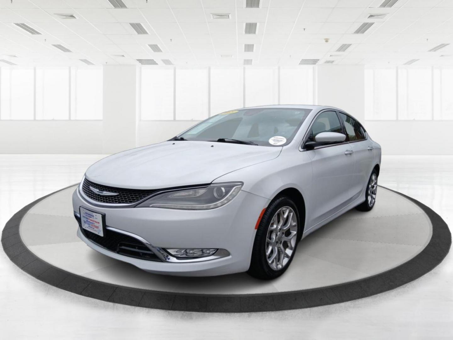 2015 Chrysler 200 C AWD (1C3CCCEG3FN) with an 3.6L V6 DOHC 24V FFV engine, 9-Speed Automatic transmission, located at 1230 East Main St, Xenia, OH, 45385, (937) 908-9800, 39.688026, -83.910172 - 2015 Chrysler 200 C AWD - Photo#7