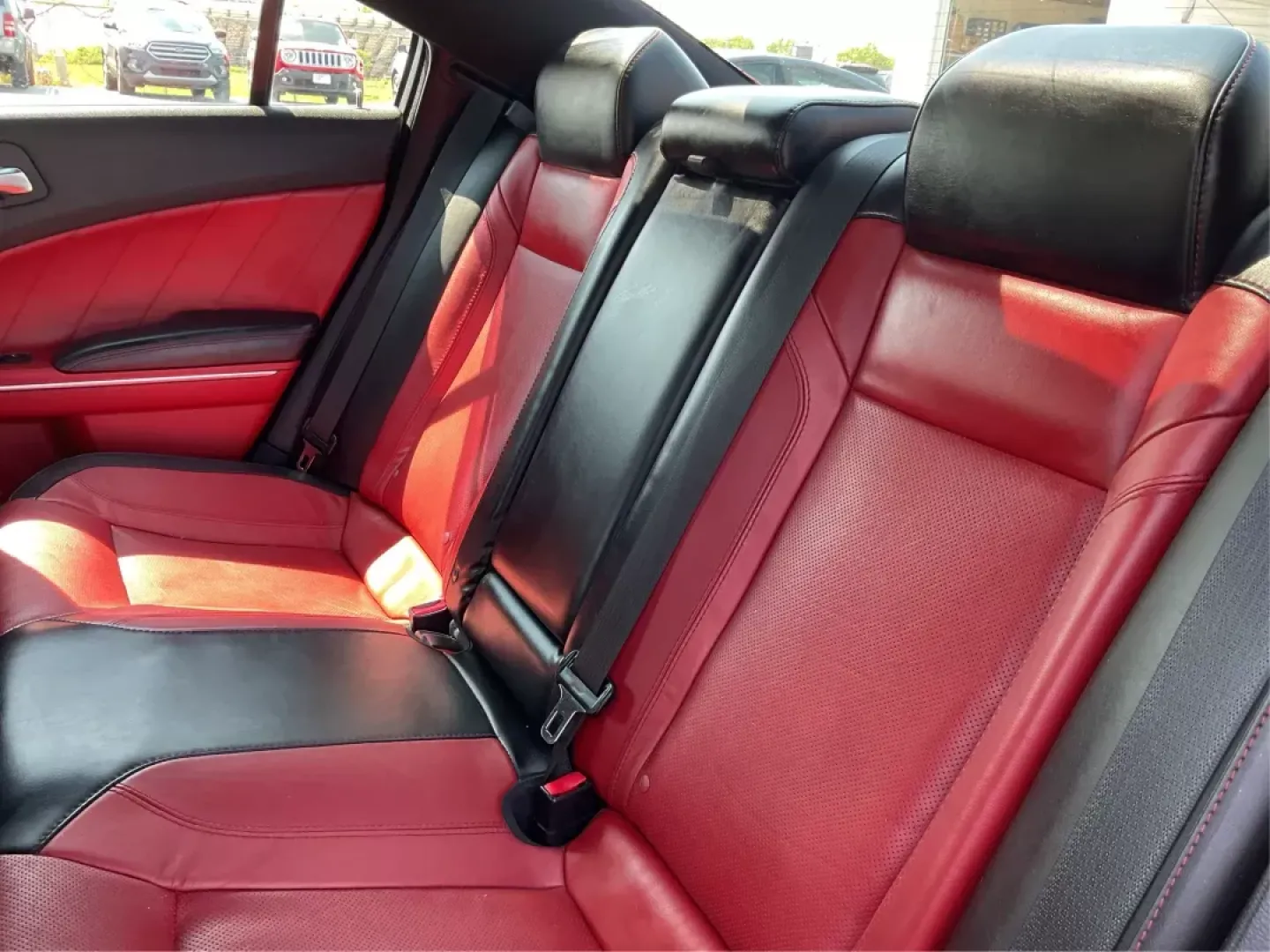 2015 Dodge Charger SXT (2C3CDXJG7FH) with an 3.6L V-6 DOHC engine, located at 8750 N County Rd 25A, Piqua, OH, 45356, (937) 908-9800, 40.164391, -84.232513 - ### Hit the Road in Style: 2015 Dodge Charger SXT at Advantage Car and Credit<br /> <br /> Are you ready to elevate your driving experience? Whether you're commuting to work, running errands around Fairborn, or setting off on a weekend adventure, the 2015 Dodge Charger SXT is the perfect vehicle for - Photo#9