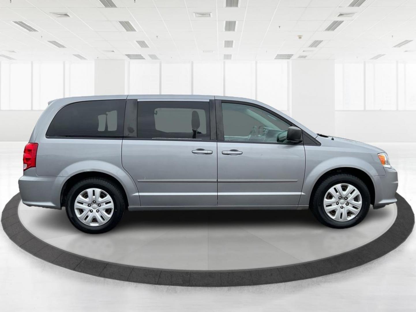 2015 Dodge Grand Caravan SE (2C4RDGBG9FR) with an Other engine, located at 1099 N County Rd 25A, Troy, OH, 45373, (937) 908-9800, 40.057079, -84.212883 - 2015 Dodge Grand Caravan SE - Photo#1