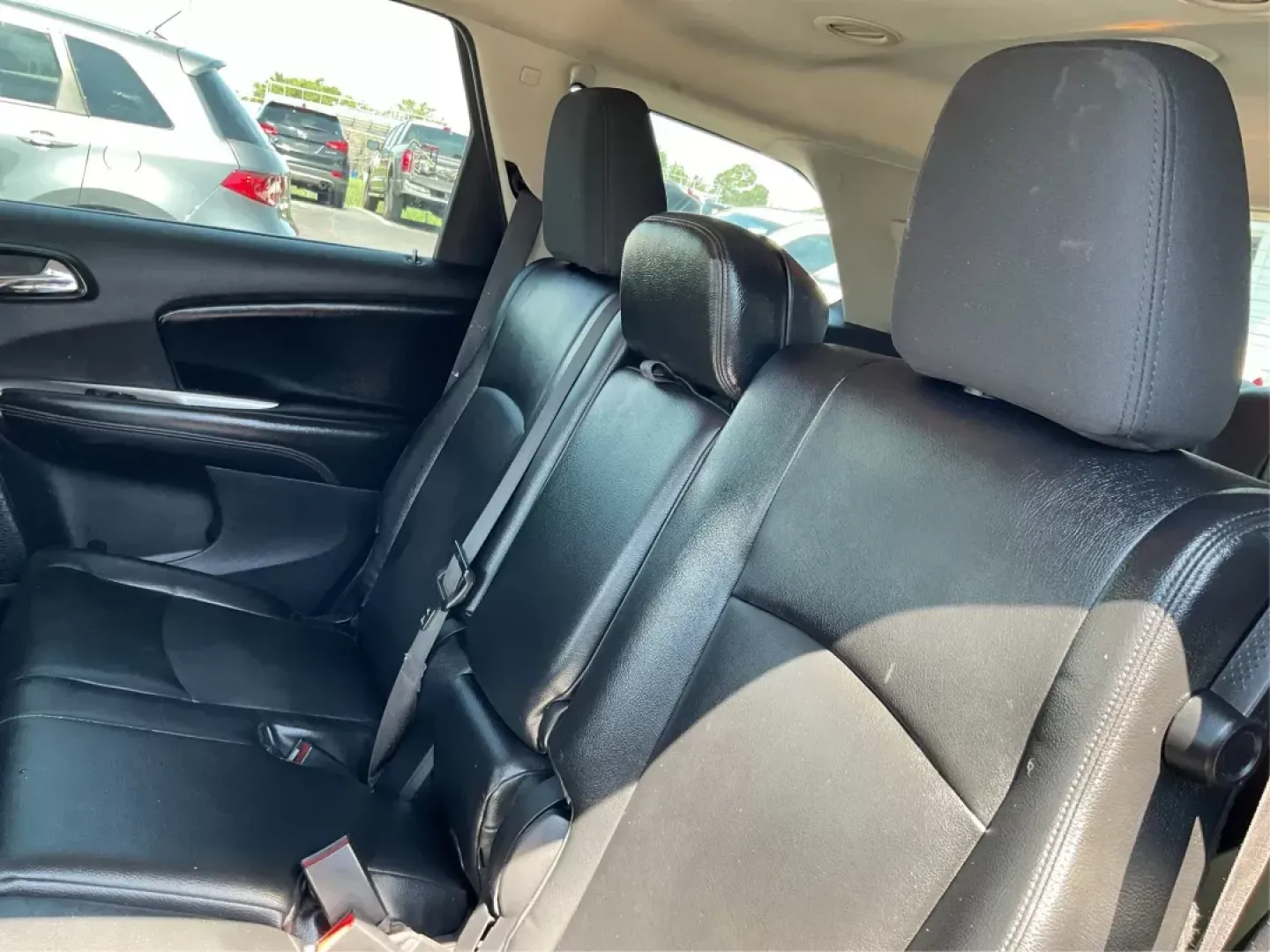 2015 Dodge Journey SE (3C4PDCABXFT) with an 2.4L L4 DOHC 16V engine, 4-Speed Automatic transmission, located at 1184 Kauffman Ave, Fairborn, OH, 45324, (937) 908-9800, 39.807072, -84.030914 - **Discover Your Next Adventure with the 2015 Dodge Journey SE at Advantage Car and Credit!**<br /> <br /> Are you ready to elevate your family adventures or daily commutes? The 2015 Dodge Journey SE is your ultimate partner for both exciting weekend getaways and reliable everyday driving. With its s - Photo#9
