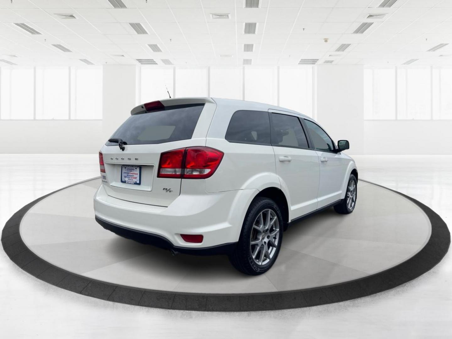2015 Dodge Journey R/T (3C4PDDEG0FT) with an 3.6L V-6 DOHC engine, located at 1184 Kauffman Ave, Fairborn, OH, 45324, (937) 908-9800, 39.807072, -84.030914 - 2015 Dodge Journey R/T - Photo#2