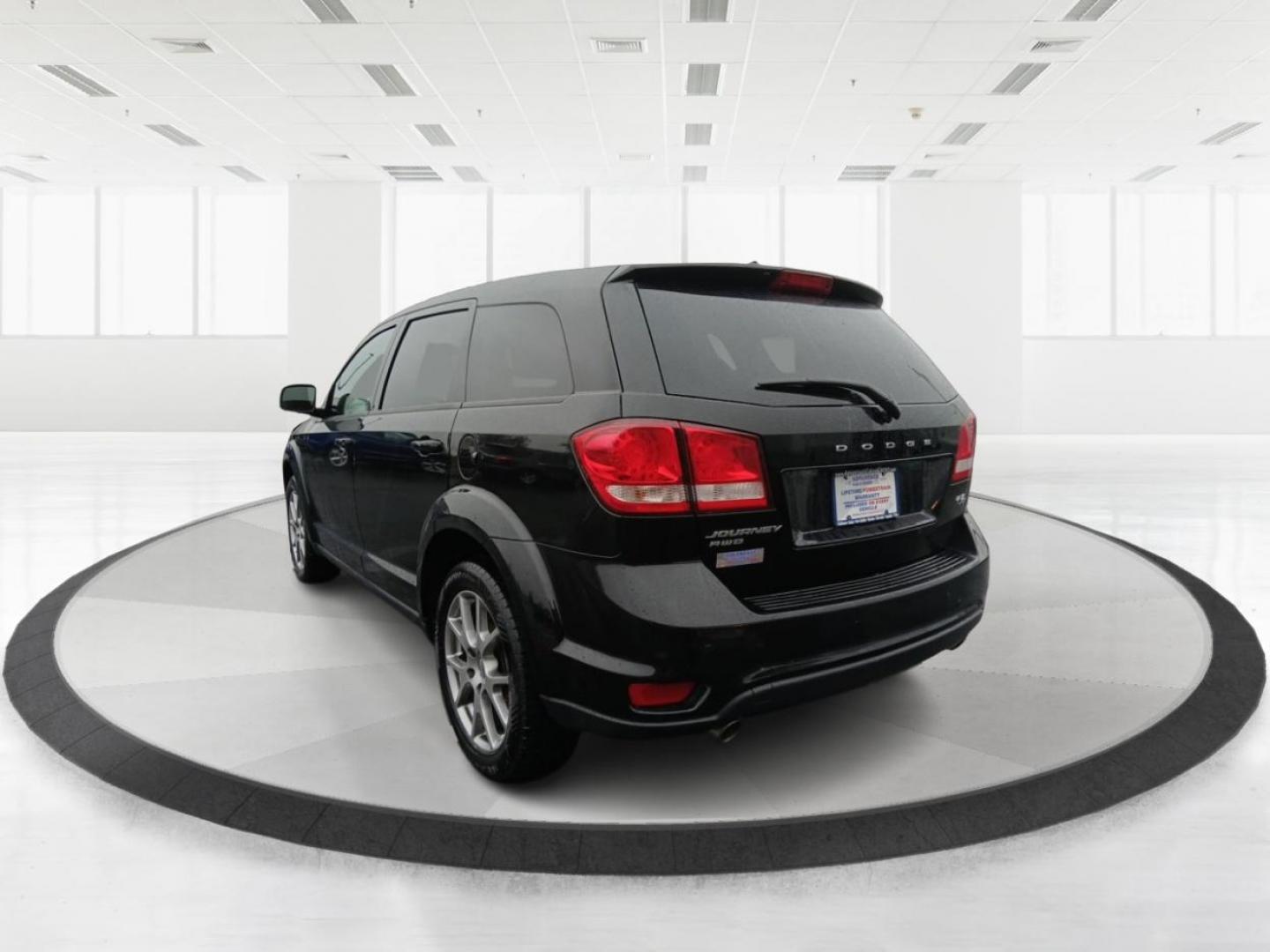 2015 Dodge Journey R/T AWD (3C4PDDEG5FT) with an 3.6L V6 DOHC 24V engine, 6-Speed Automatic transmission, located at 1951 S Dayton Lakeview Rd., New Carlisle, OH, 45344, (937) 908-9800, 39.890999, -84.050255 - Third Row - Photo#4