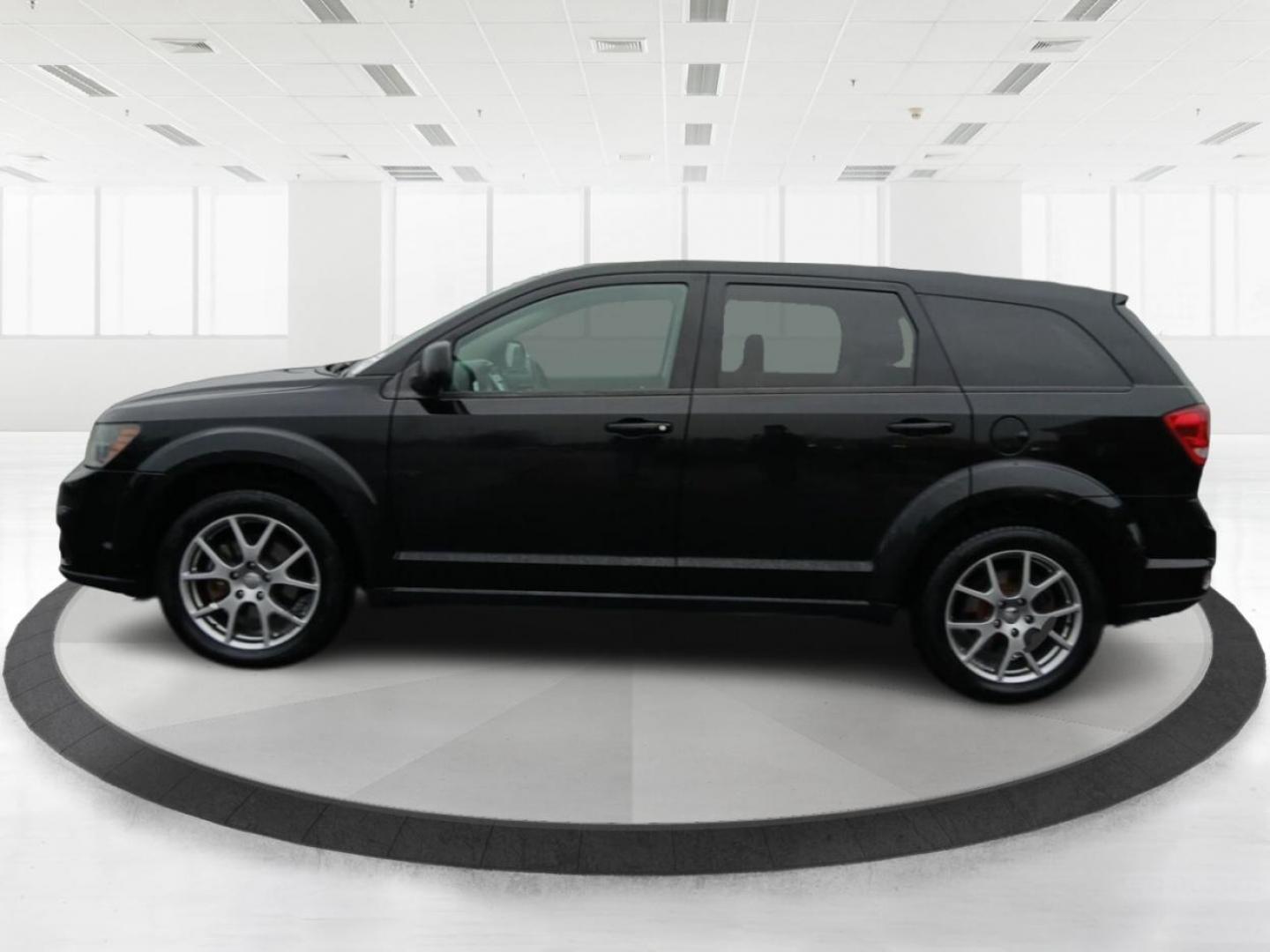 2015 Dodge Journey R/T AWD (3C4PDDEG5FT) with an 3.6L V6 DOHC 24V engine, 6-Speed Automatic transmission, located at 1951 S Dayton Lakeview Rd., New Carlisle, OH, 45344, (937) 908-9800, 39.890999, -84.050255 - Third Row - Photo#5