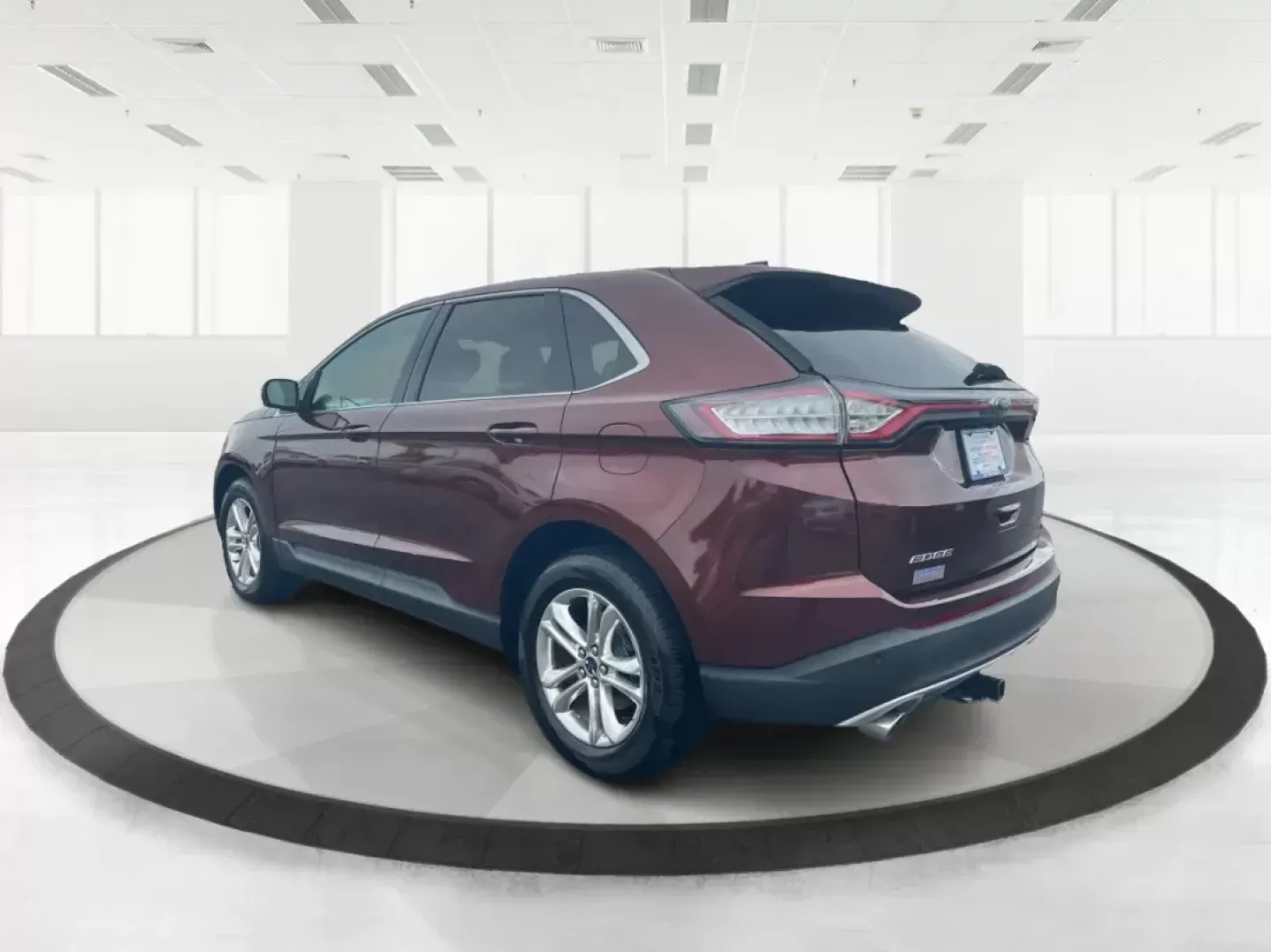 2015 Ford Edge SEL (2FMTK4J8XFB) with an Other engine, located at 8750 N County Rd 25A, Piqua, OH, 45356, (937) 908-9800, 40.164391, -84.232513 - **Discover Your Next Adventure with the 2015 Ford Edge SEL at Advantage Car and Credit in Fairborn, OH!**<br /> <br /> Are you looking for a versatile SUV that perfectly matches your active lifestyle? Whether you're navigating the bustling streets of Fairborn or planning a weekend getaway, the 2015 - Photo#4