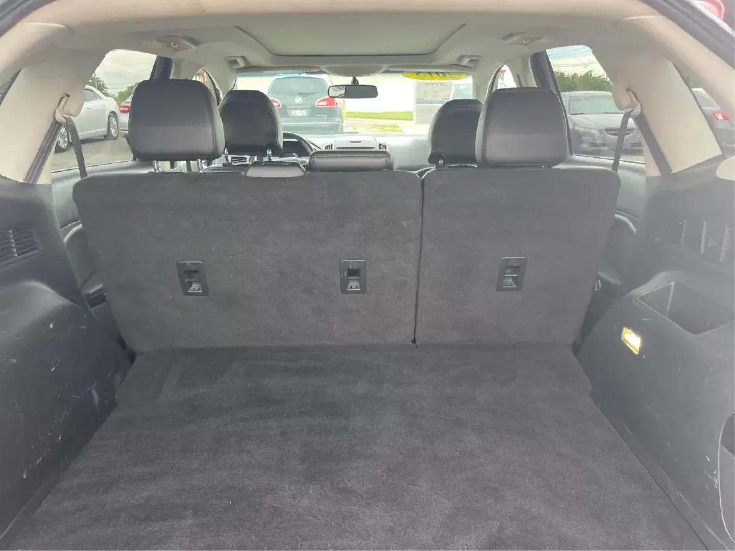 2015 Ford Edge SEL (2FMTK4J8XFB) with an Other engine, located at 8750 N County Rd 25A, Piqua, OH, 45356, (937) 908-9800, 40.164391, -84.232513 - **Discover Your Next Adventure with the 2015 Ford Edge SEL at Advantage Car and Credit in Fairborn, OH!**<br /> <br /> Are you looking for a versatile SUV that perfectly matches your active lifestyle? Whether you're navigating the bustling streets of Fairborn or planning a weekend getaway, the 2015 - Photo#11