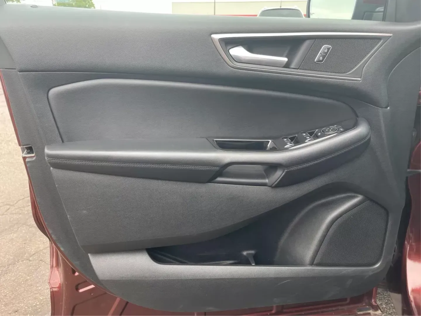 2015 Ford Edge SEL (2FMTK4J8XFB) with an Other engine, located at 8750 N County Rd 25A, Piqua, OH, 45356, (937) 908-9800, 40.164391, -84.232513 - **Discover Your Next Adventure with the 2015 Ford Edge SEL at Advantage Car and Credit in Fairborn, OH!**<br /> <br /> Are you looking for a versatile SUV that perfectly matches your active lifestyle? Whether you're navigating the bustling streets of Fairborn or planning a weekend getaway, the 2015 - Photo#18