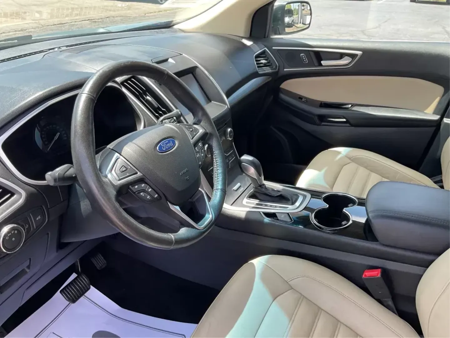 2015 Ford Edge SEL (2FMTK4J99FB) with an Other engine, located at 1230 East Main St, Xenia, OH, 45385, (937) 908-9800, 39.688026, -83.910172 - **Discover Adventure with the 2015 Ford Edge SEL Perfect for Your Next Journey!**<br /> <br /> Are you on the lookout for an SUV that combines style, comfort, and adventure? Look no further than the **2015 Ford Edge SEL**! With its spacious interior and impressive capabilities, it's an ideal choice - Photo#8