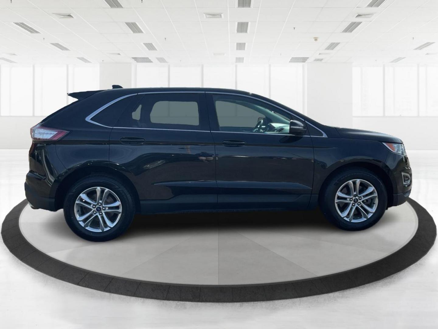 2015 Ford Edge SEL (2FMTK4J8XFB) with an Other engine, located at 4508 South Dixie Dr, Moraine, OH, 45439, (937) 908-9800, 39.689976, -84.218452 - 2015 Ford Edge SEL - Photo#1