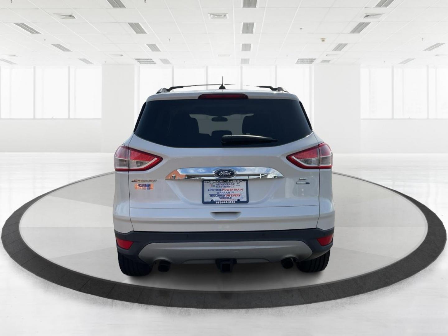 2015 Ford Escape SE (1FMCU9G92FU) with an EcoBoost 1.6L I-4 gasoline direct injection engine, located at 4508 South Dixie Dr, Moraine, OH, 45439, (937) 908-9800, 39.689976, -84.218452 - 2015 Ford Escape SE - Photo#3