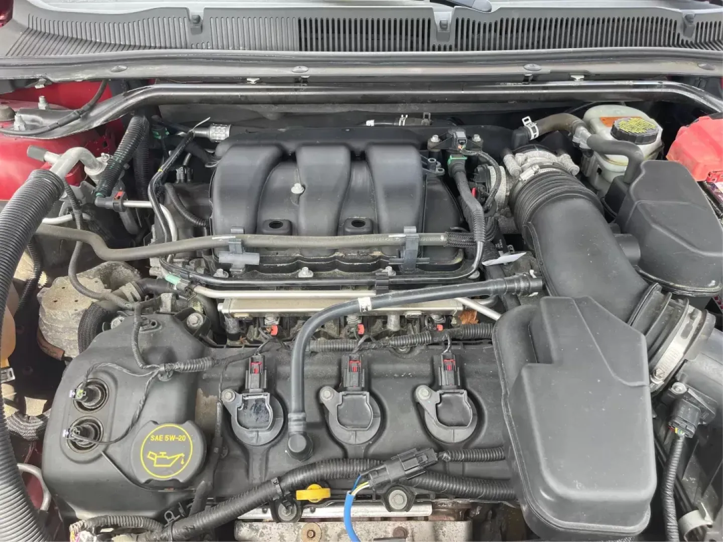 2015 Ford Taurus Limited (1FAHP2F84FG) with an Other engine, located at 4508 South Dixie Dr, Moraine, OH, 45439, (937) 908-9800, 39.689976, -84.218452 - **Discover the Perfect Blend of Comfort and Reliability with the 2015 Ford Taurus Limited at Advantage Car and Credit!**<br /> <br /> Are you in search of a dependable sedan that can handle the demands of daily life while also providing a touch of luxury? Look no further than our 2015 Ford Taurus Li - Photo#9