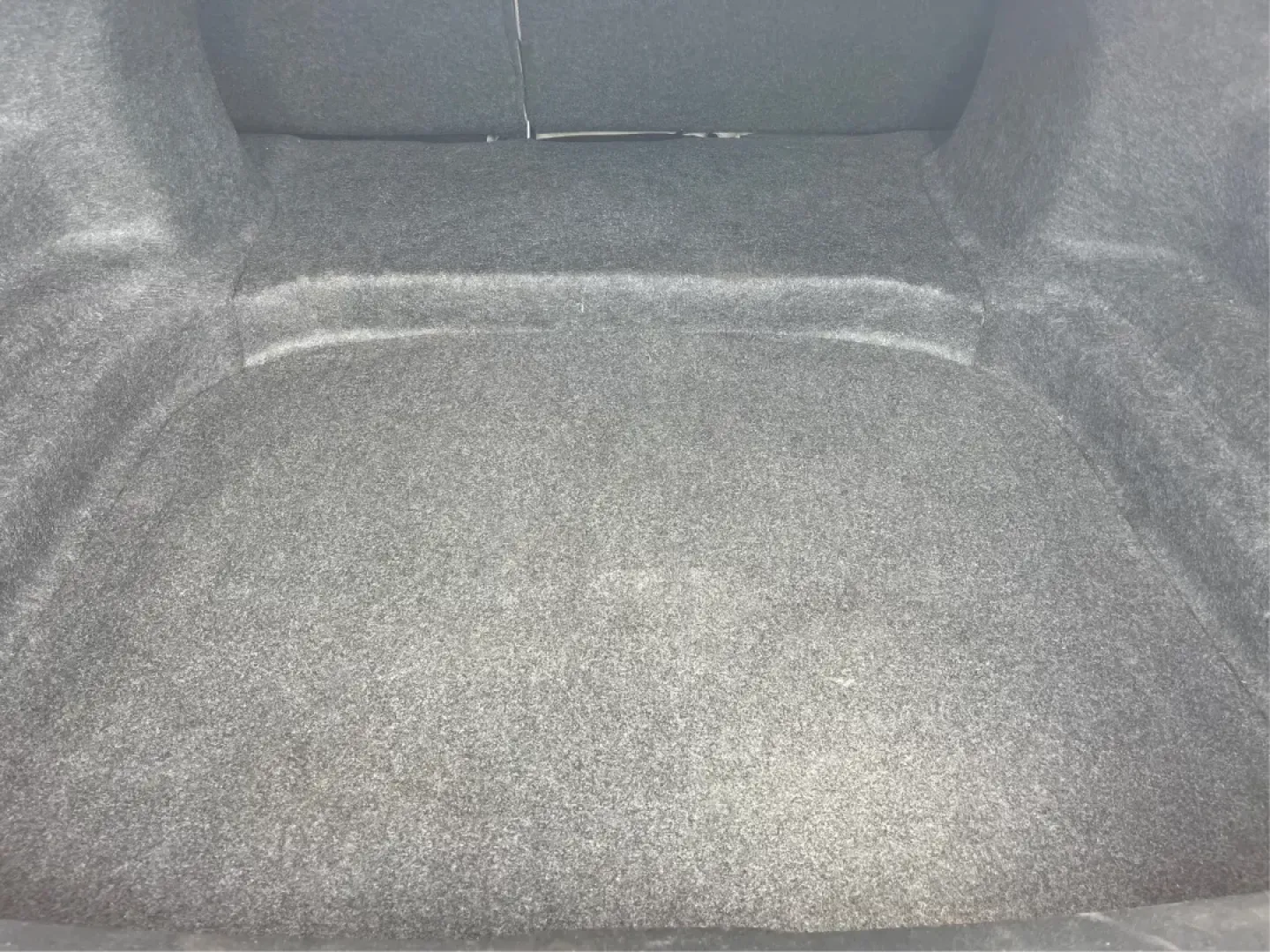 2015 Ford Taurus Limited (1FAHP2F84FG) with an Other engine, located at 4508 South Dixie Dr, Moraine, OH, 45439, (937) 908-9800, 39.689976, -84.218452 - **Discover the Perfect Blend of Comfort and Reliability with the 2015 Ford Taurus Limited at Advantage Car and Credit!**<br /> <br /> Are you in search of a dependable sedan that can handle the demands of daily life while also providing a touch of luxury? Look no further than our 2015 Ford Taurus Li - Photo#10