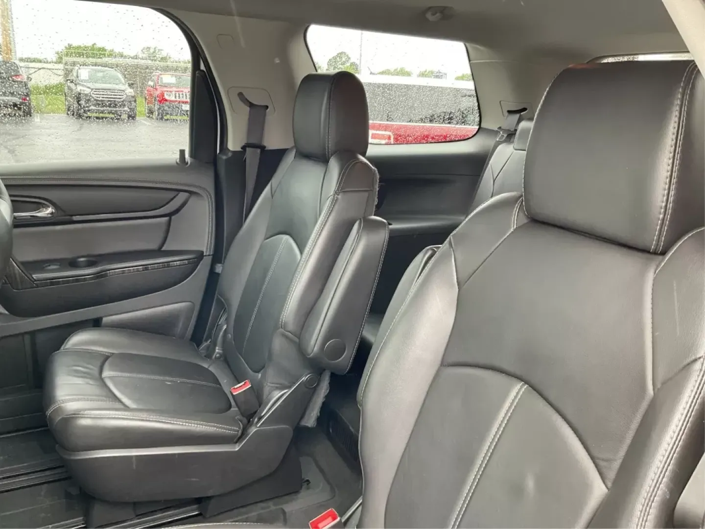 2015 GMC Acadia SLT-1 (1GKKVRKD8FJ) with an 3.6L V-6 gasoline direct injection engine, located at 1184 Kauffman Ave, Fairborn, OH, 45324, (937) 908-9800, 39.807072, -84.030914 - **Discover Your Perfect Family Adventure Vehicle: 2015 GMC Acadia SLT-1 at Advantage Car and Credit!**<br /> <br /> Are you ready to elevate your family's adventures and daily commutes? Look no further than this stunning 2015 GMC Acadia SLT-1, now available at Advantage Car and Credit in Fairborn, O - Photo#10