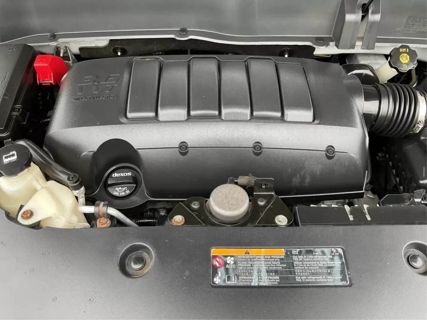 2015 GMC Acadia SLT-1 (1GKKVRKD8FJ) with an 3.6L V-6 gasoline direct injection engine, located at 1184 Kauffman Ave, Fairborn, OH, 45324, (937) 908-9800, 39.807072, -84.030914 - **Discover Your Perfect Family Adventure Vehicle: 2015 GMC Acadia SLT-1 at Advantage Car and Credit!**<br /> <br /> Are you ready to elevate your family's adventures and daily commutes? Look no further than this stunning 2015 GMC Acadia SLT-1, now available at Advantage Car and Credit in Fairborn, O - Photo#11