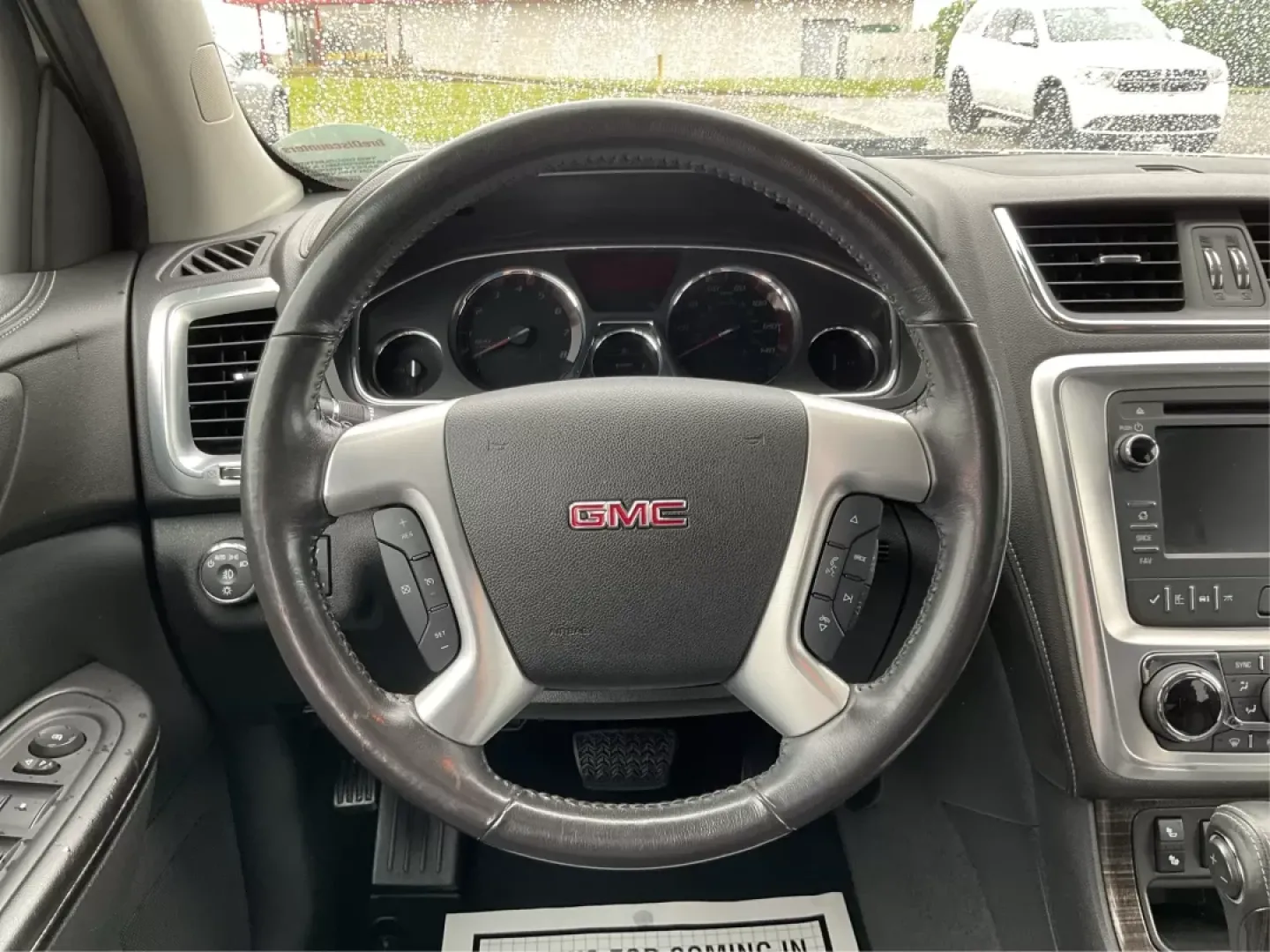 2015 GMC Acadia SLT-1 (1GKKVRKD8FJ) with an 3.6L V-6 gasoline direct injection engine, located at 1184 Kauffman Ave, Fairborn, OH, 45324, (937) 908-9800, 39.807072, -84.030914 - **Discover Your Perfect Family Adventure Vehicle: 2015 GMC Acadia SLT-1 at Advantage Car and Credit!**<br /> <br /> Are you ready to elevate your family's adventures and daily commutes? Look no further than this stunning 2015 GMC Acadia SLT-1, now available at Advantage Car and Credit in Fairborn, O - Photo#16