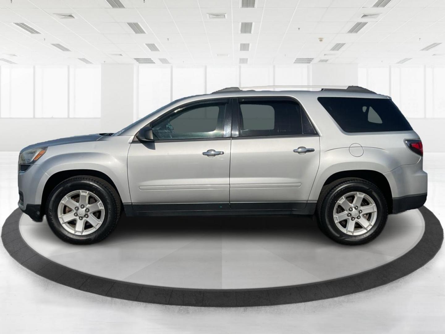 2015 Quicksilver Metallic GMC Acadia SLE-2 AWD (1GKKVPKD4FJ) with an 3.6L V6 DOHC 24V engine, 6-Speed Automatic transmission, located at 1951 S Dayton Lakeview Rd., New Carlisle, OH, 45344, (937) 908-9800, 39.890999, -84.050255 - 2015 GMC Acadia SLE-2 AWD - Photo#5
