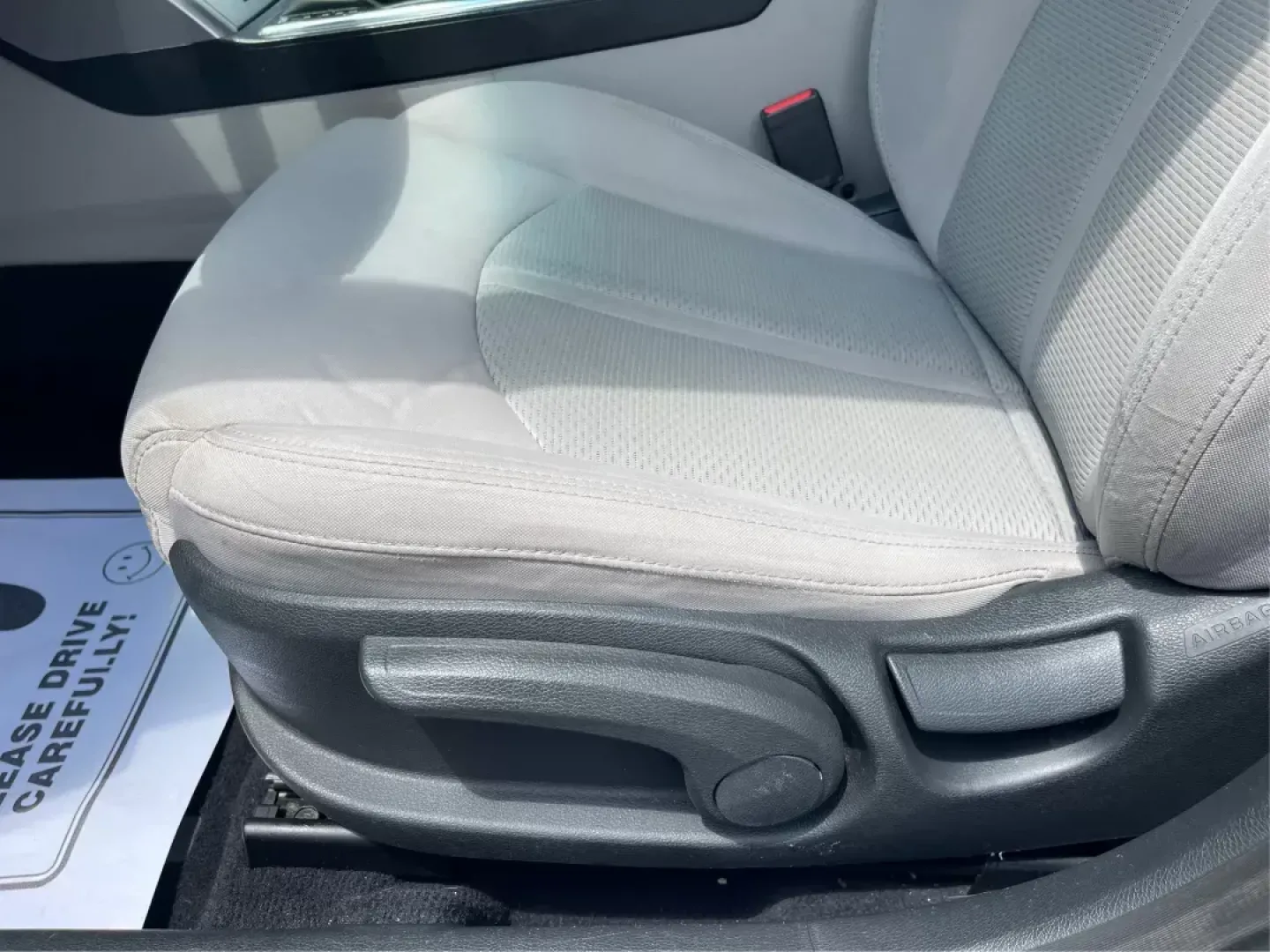 2015 Hyundai Sonata SE (5NPE24AF4FH) with an 2.4L I-4 gasoline direct injection engine, located at 880 E. National Road, Vandalia, OH, 45377, (937) 908-9800, 39.891918, -84.183594 - **Unlock Your Next Adventure with the 2015 Hyundai Sonata SE - Perfect for Families and Commuters Alike!**<br /> <br /> Are you searching for a reliable, stylish sedan that can smoothly navigate both the daily grind and weekend outings? The 2015 Hyundai Sonata SE is your answer! Offering a perfect b - Photo#17