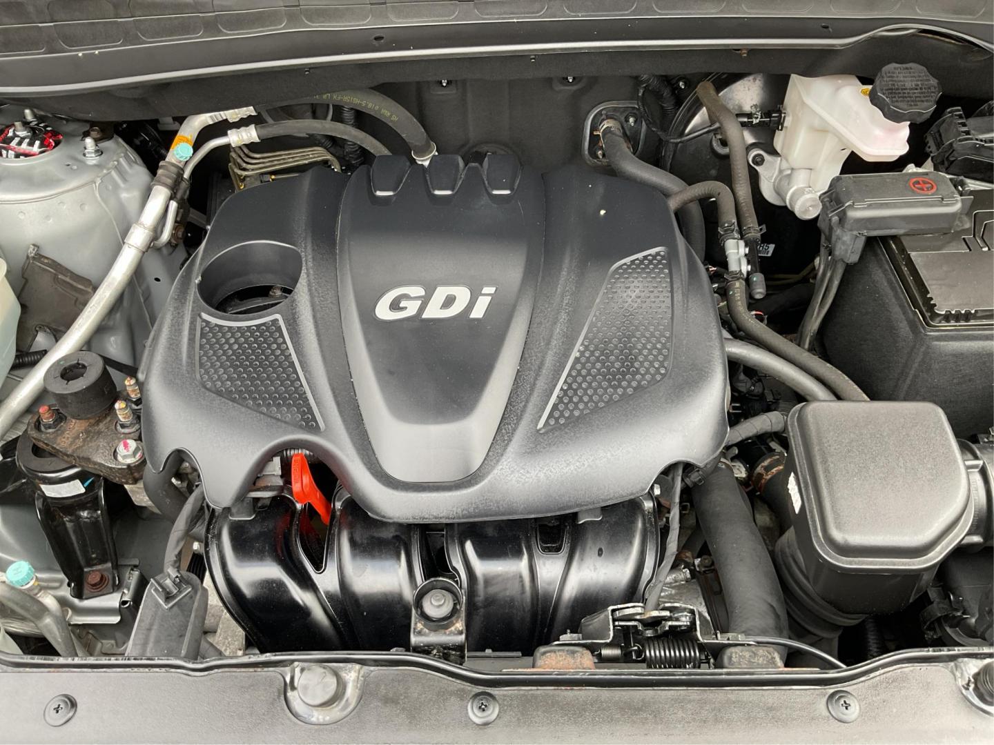 2015 Hyundai Tucson SE (KM8JUCAG2FU) with an Theta II 2.4L I-4 gasoline direct injection engine, located at 880 E. National Road, Vandalia, OH, 45377, (937) 908-9800, 39.891918, -84.183594 - 2015 Hyundai Tucson SE - Photo#11