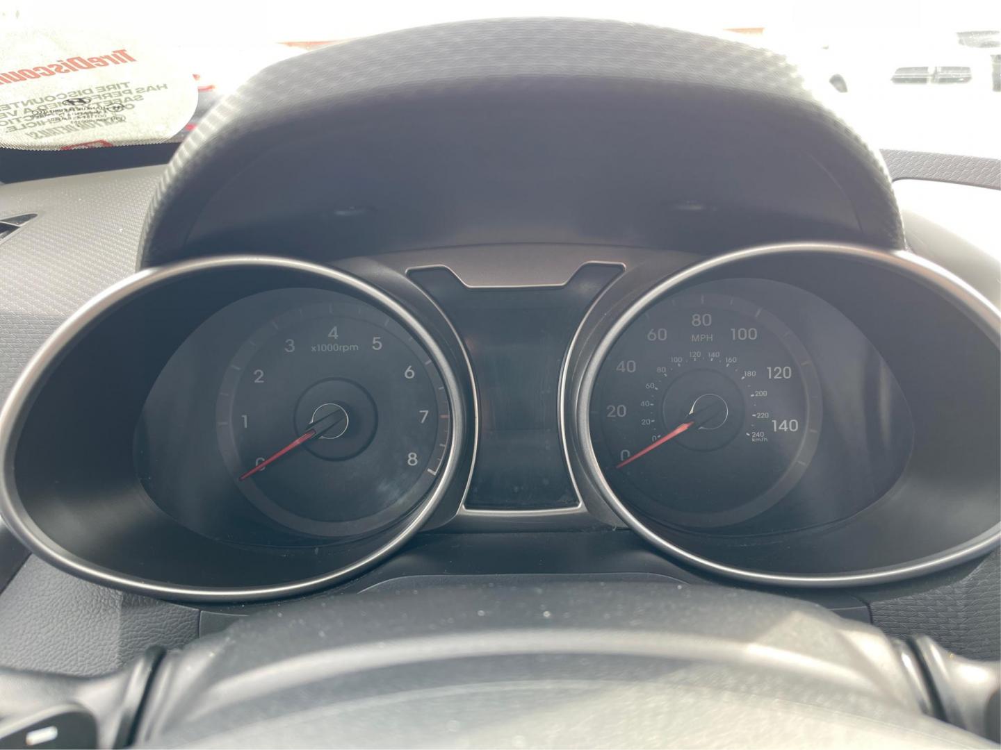 2015 Hyundai Veloster Base (KMHTC6AD3FU) with an Other engine, located at 1230 East Main St, Xenia, OH, 45385, (937) 908-9800, 39.688026, -83.910172 - 2015 Hyundai Veloster Base - Photo#13