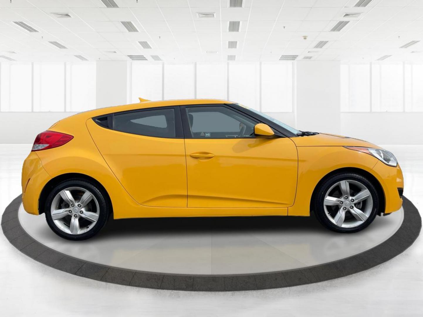 2015 Hyundai Veloster Base (KMHTC6AD3FU) with an Other engine, located at 1230 East Main St, Xenia, OH, 45385, (937) 908-9800, 39.688026, -83.910172 - 2015 Hyundai Veloster Base - Photo#1