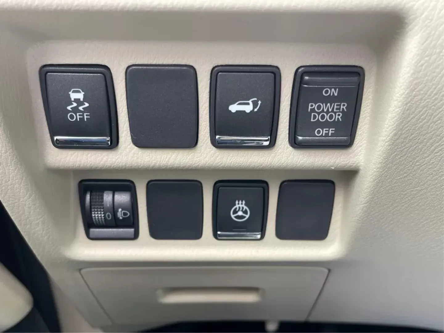 2015 Infiniti QX60 Base (5N1AL0MM9FC) with an Other engine, located at 880 E. National Road, Vandalia, OH, 45377, (937) 908-9800, 39.891918, -84.183594 - 2015 Infiniti QX60 Base - Photo#16