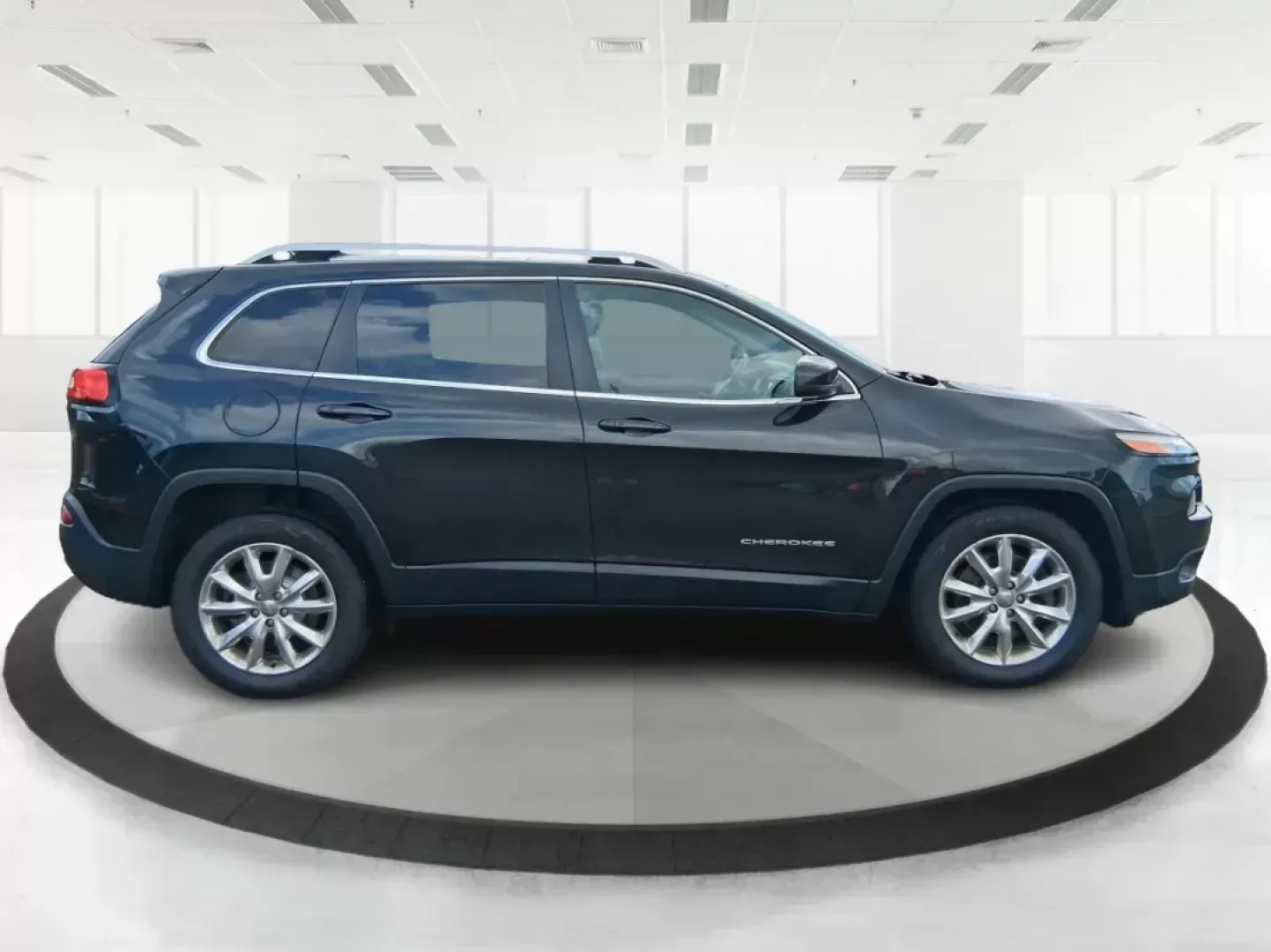 2015 Jeep Cherokee Limited (1C4PJMDB1FW) with an Other engine, located at 1099 N County Rd 25A, Troy, OH, 45373, (937) 908-9800, 40.057079, -84.212883 - **Adventure Awaits with This 2015 Jeep Cherokee Limited in Fairborn, OH!**<br /> <br /> Are you ready to transform your daily commutes into thrilling adventures? The 2015 Jeep Cherokee Limited is the perfect companion for those who crave versatility and comfort, whether you're navigating the busy st - Photo#1