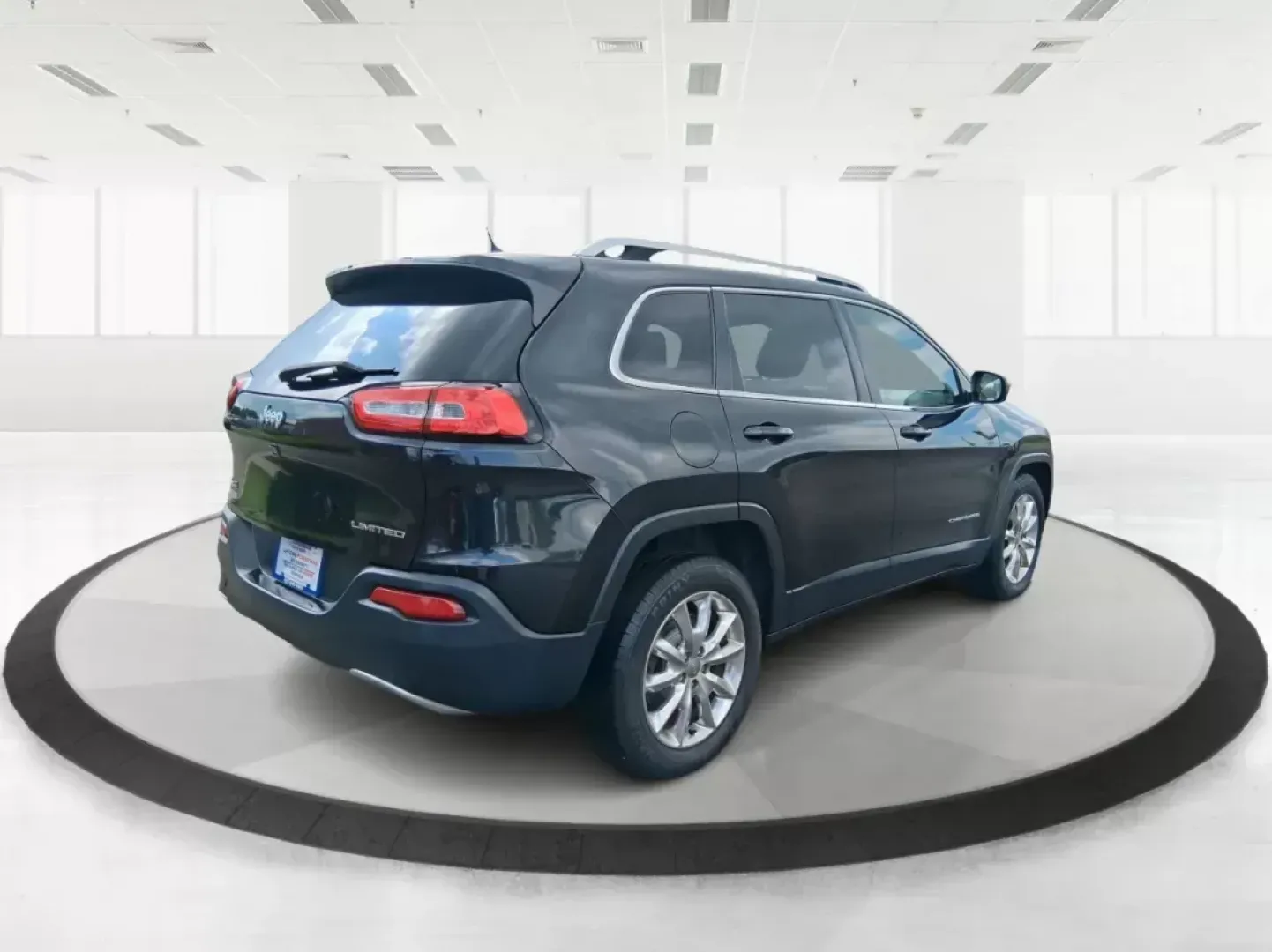 2015 Jeep Cherokee Limited (1C4PJMDB1FW) with an Other engine, located at 1099 N County Rd 25A, Troy, OH, 45373, (937) 908-9800, 40.057079, -84.212883 - **Adventure Awaits with This 2015 Jeep Cherokee Limited in Fairborn, OH!**<br /> <br /> Are you ready to transform your daily commutes into thrilling adventures? The 2015 Jeep Cherokee Limited is the perfect companion for those who crave versatility and comfort, whether you're navigating the busy st - Photo#2