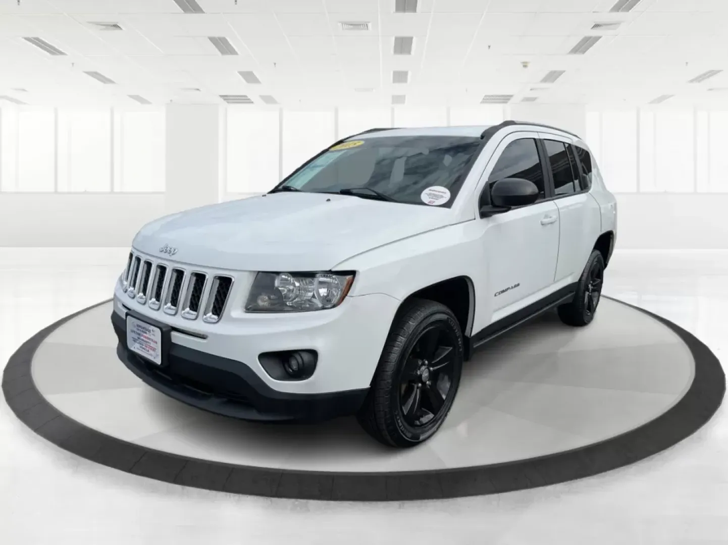 2015 Jeep Compass Sport (1C4NJDBB6FD) with an 2.4L I-4 DOHC engine, located at 880 E. National Road, Vandalia, OH, 45377, (937) 908-9800, 39.891918, -84.183594 - **Explore Adventure and Comfort with the 2015 Jeep Compass Sport at Advantage Car and Credit!**<br /> <br /> Whether you're navigating your daily commute or embarking on a weekend getaway, the 2015 Jeep Compass Sport is designed with versatility in mind. With a spacious interior and rugged capabilit - Photo#8
