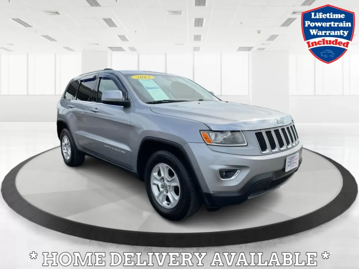 2015 Jeep Grand Cherokee Laredo (1C4RJEAG1FC) with an 3.6L V-6 DOHC engine, located at 4508 South Dixie Dr, Moraine, OH, 45439, (937) 908-9800, 39.689976, -84.218452 - **Discover Adventure with the 2015 Jeep Grand Cherokee Laredo: Your Ideal SUV for Every Journey!**<br /> <br /> Are you searching for the perfect SUV that caters to your adventurous lifestyle? Look no further than this stunning 2015 Jeep Grand Cherokee Laredo, available at Advantage Car and Credit i - Photo#0