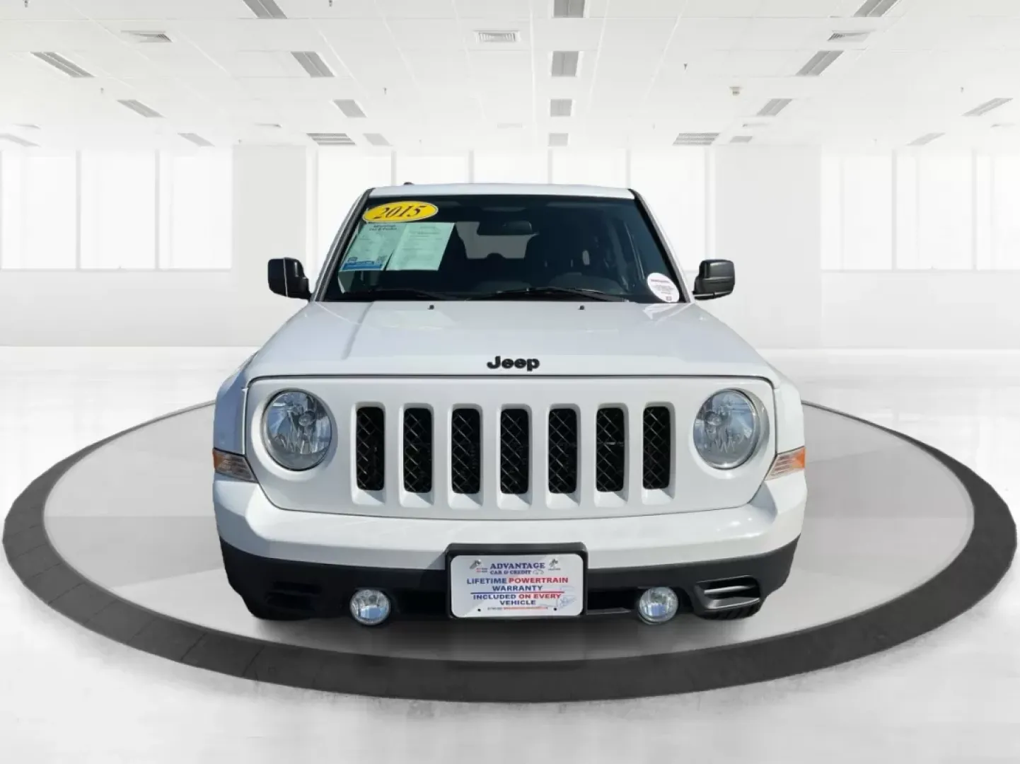 2015 Jeep Patriot Altitude Edition (1C4NJPBA1FD) with an 2L I-4 DOHC engine, located at 880 E. National Road, Vandalia, OH, 45377, (937) 908-9800, 39.891918, -84.183594 - Are you ready to elevate your adventures and embrace a life filled with excitement? If you're a weekend wanderer or a growing family looking for a reliable SUV, the 2015 Jeep Patriot Altitude Edition at Advantage Car and Credit is here to meet your needs. With its spacious interior, rugged design, a - Photo#4