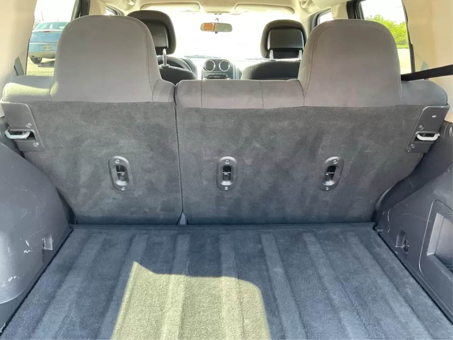 2015 Jeep Patriot Altitude Edition (1C4NJPBA1FD) with an 2L I-4 DOHC engine, located at 880 E. National Road, Vandalia, OH, 45377, (937) 908-9800, 39.891918, -84.183594 - Are you ready to elevate your adventures and embrace a life filled with excitement? If you're a weekend wanderer or a growing family looking for a reliable SUV, the 2015 Jeep Patriot Altitude Edition at Advantage Car and Credit is here to meet your needs. With its spacious interior, rugged design, a - Photo#10
