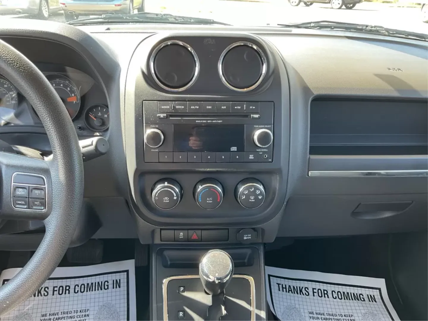 2015 Jeep Patriot Altitude Edition (1C4NJPBA1FD) with an 2L I-4 DOHC engine, located at 880 E. National Road, Vandalia, OH, 45377, (937) 908-9800, 39.891918, -84.183594 - Are you ready to elevate your adventures and embrace a life filled with excitement? If you're a weekend wanderer or a growing family looking for a reliable SUV, the 2015 Jeep Patriot Altitude Edition at Advantage Car and Credit is here to meet your needs. With its spacious interior, rugged design, a - Photo#11