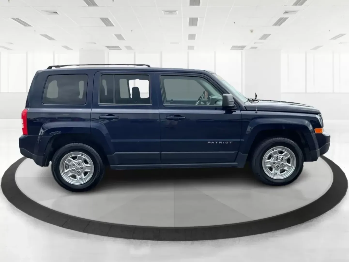2015 Jeep Patriot Sport 2WD (1C4NJPBAXFD) with an 2.0L L4 DOHC 16V engine, located at 8750 N County Rd 25A, Piqua, OH, 45356, (937) 908-9800, 40.164391, -84.232513 - Explore the open road with confidence in this versatile 2015 Jeep Patriot Sport, available exclusively at Advantage Car and Credit, located at 1184 Kauffman Ave, Fairborn, OH 45324. Whether you're steering the family to soccer practice, heading out for a weekend adventure, or navigating your daily c - Photo#1