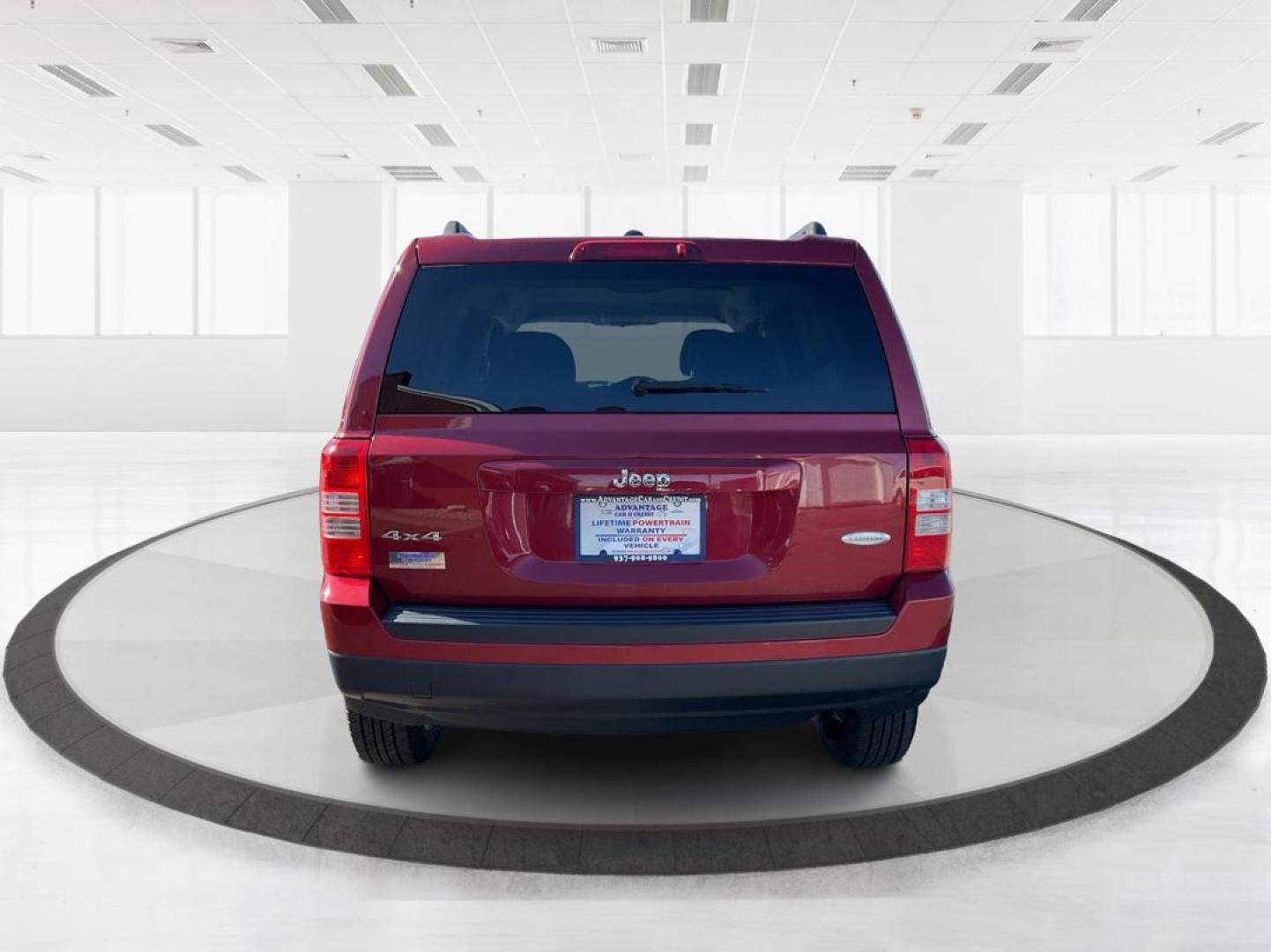 2015 Jeep Patriot Latitude (1C4NJRFB2FD) with an 2.4L I-4 DOHC engine, located at 1951 S Dayton Lakeview Rd., New Carlisle, OH, 45344, (937) 908-9800, 39.890999, -84.050255 - 2015 Jeep Patriot Latitude - Photo#2