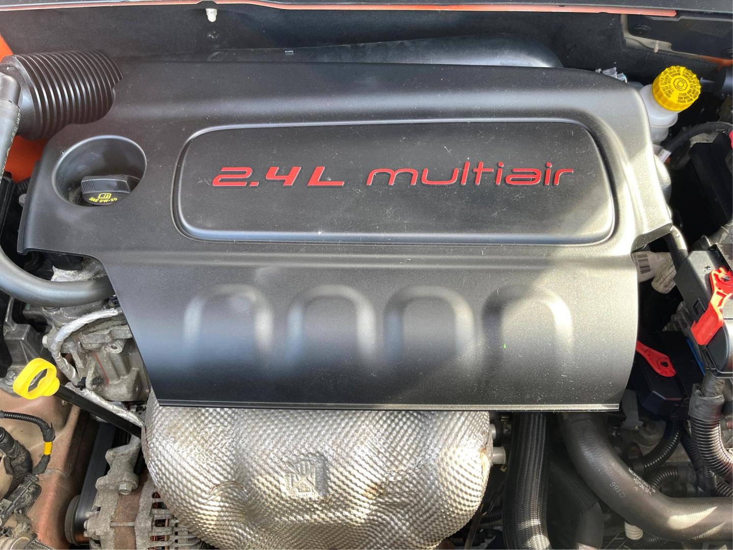 2015 Jeep Renegade Latitude 4WD (ZACCJBBT2FP) with an 2.4L L4 DOHC 16V engine, 6-Speed Manual transmission, located at 1184 Kauffman Ave, Fairborn, OH, 45324, (937) 908-9800, 39.807072, -84.030914 - 2015 Jeep Renegade Latitude 4WD - Photo#10