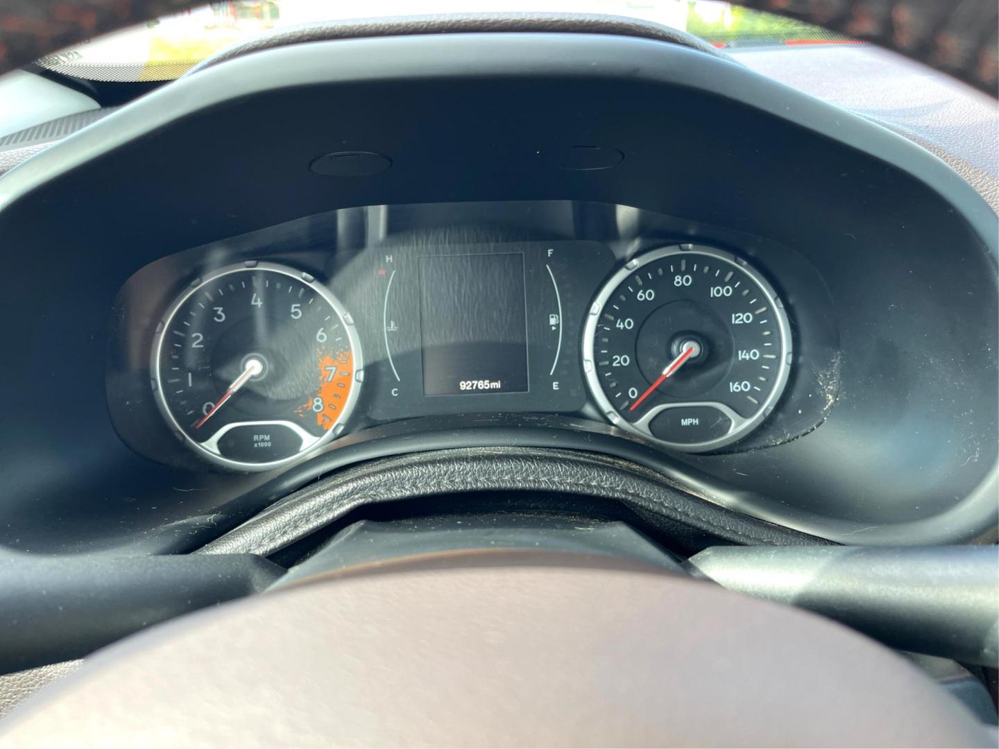 2015 Jeep Renegade Latitude 4WD (ZACCJBBT2FP) with an 2.4L L4 DOHC 16V engine, 6-Speed Manual transmission, located at 1184 Kauffman Ave, Fairborn, OH, 45324, (937) 908-9800, 39.807072, -84.030914 - 2015 Jeep Renegade Latitude 4WD - Photo#14