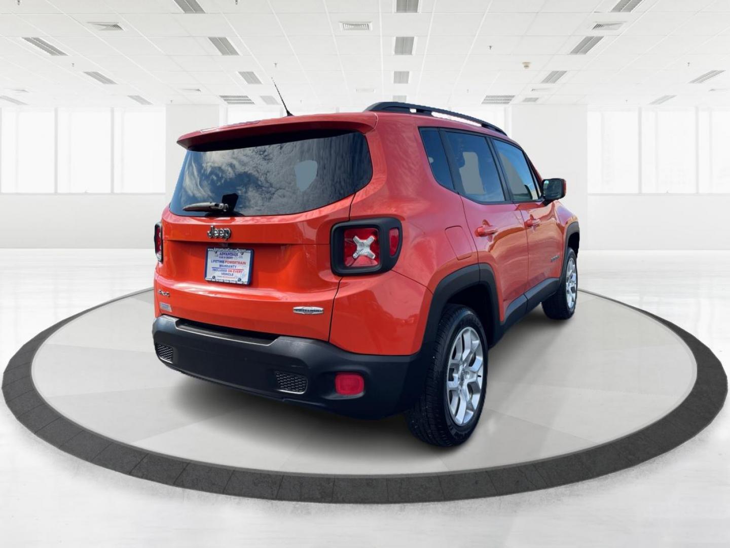 2015 Jeep Renegade Latitude 4WD (ZACCJBBT2FP) with an 2.4L L4 DOHC 16V engine, 6-Speed Manual transmission, located at 1184 Kauffman Ave, Fairborn, OH, 45324, (937) 908-9800, 39.807072, -84.030914 - 2015 Jeep Renegade Latitude 4WD - Photo#2