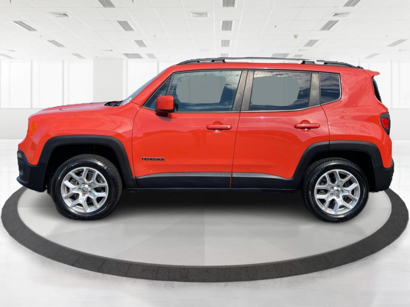 2015 Jeep Renegade Latitude 4WD (ZACCJBBT2FP) with an 2.4L L4 DOHC 16V engine, 6-Speed Manual transmission, located at 1184 Kauffman Ave, Fairborn, OH, 45324, (937) 908-9800, 39.807072, -84.030914 - 2015 Jeep Renegade Latitude 4WD - Photo#5
