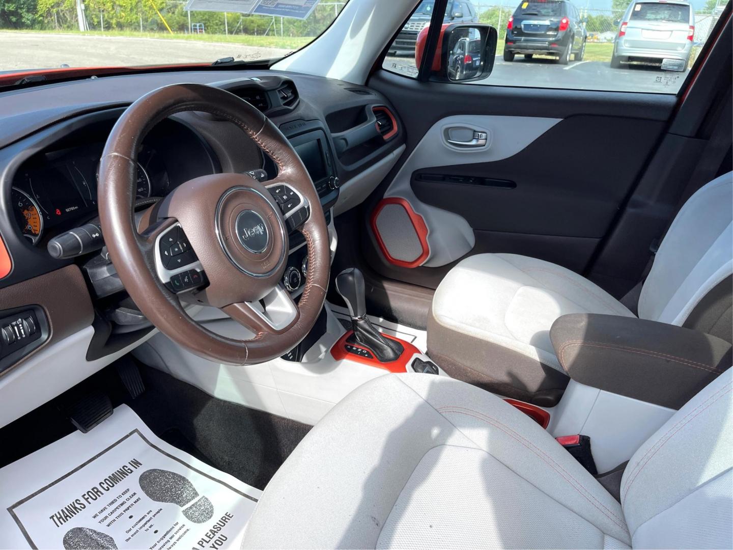 2015 Jeep Renegade Latitude 4WD (ZACCJBBT2FP) with an 2.4L L4 DOHC 16V engine, 6-Speed Manual transmission, located at 1184 Kauffman Ave, Fairborn, OH, 45324, (937) 908-9800, 39.807072, -84.030914 - 2015 Jeep Renegade Latitude 4WD - Photo#8
