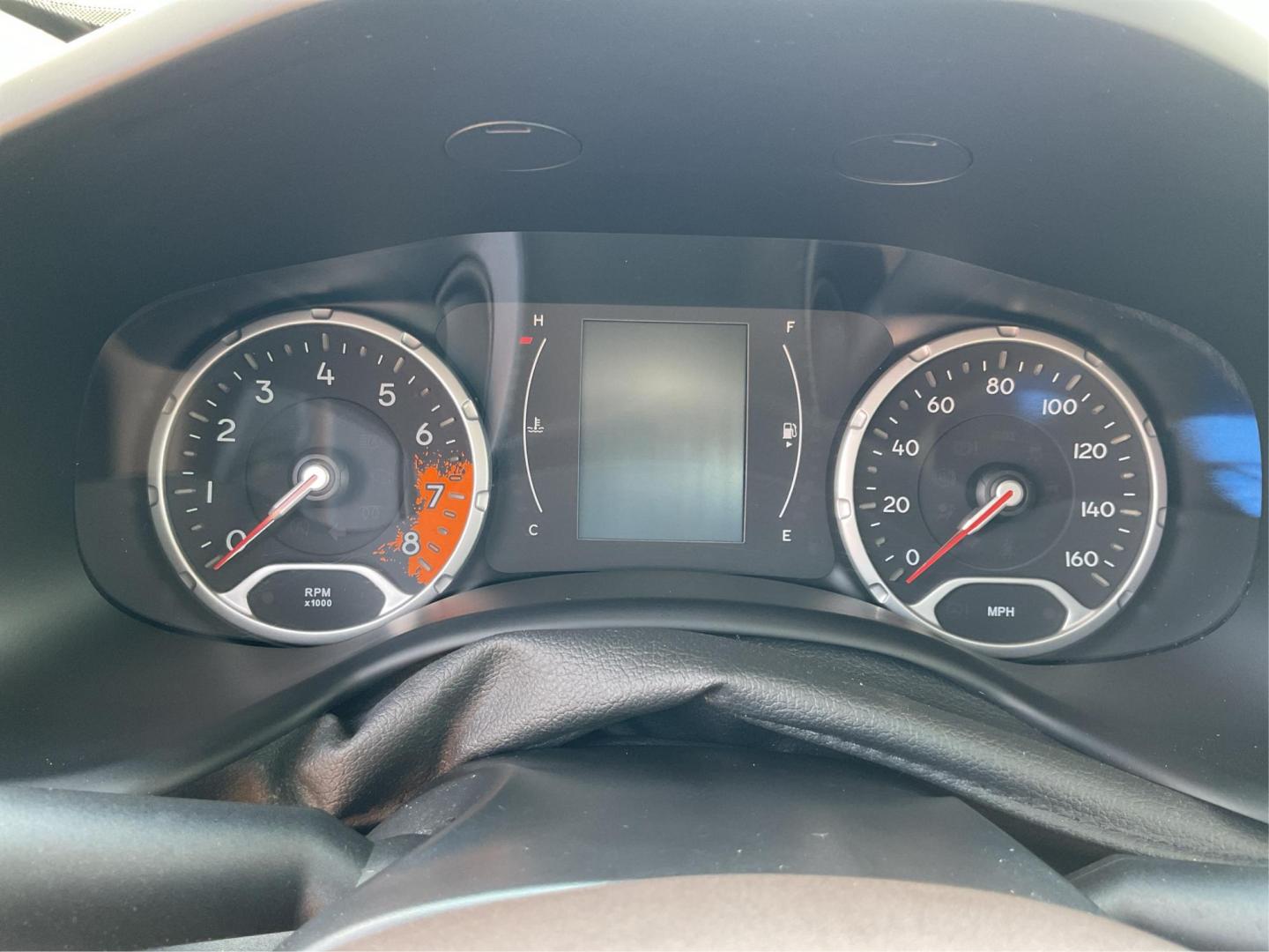 2015 Jeep Renegade Latitude (ZACCJABT0FP) with an Other engine, located at 880 E. National Road, Vandalia, OH, 45377, (937) 908-9800, 39.891918, -84.183594 - 2015 Jeep Renegade Latitude - Photo#13