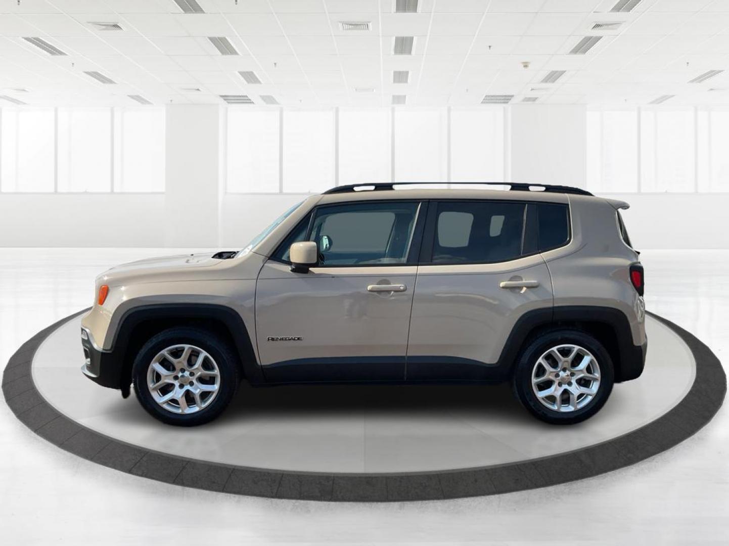 2015 Jeep Renegade Latitude (ZACCJABT0FP) with an Other engine, located at 880 E. National Road, Vandalia, OH, 45377, (937) 908-9800, 39.891918, -84.183594 - 2015 Jeep Renegade Latitude - Photo#4