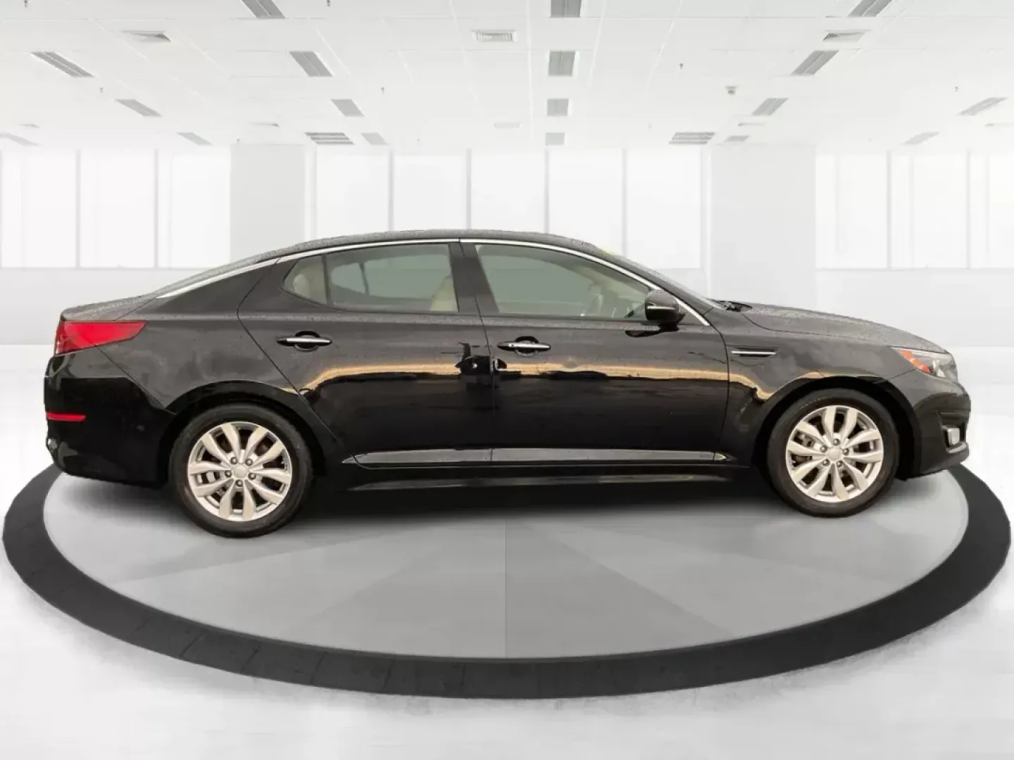 2015 Kia Optima EX (5XXGN4A76FG) with an Theta II 2.4L I-4 gasoline direct injection engine, located at 1099 N County Rd 25A, Troy, OH, 45373, (937) 908-9800, 40.057079, -84.212883 - 2015 Kia Optima EX - Photo#1