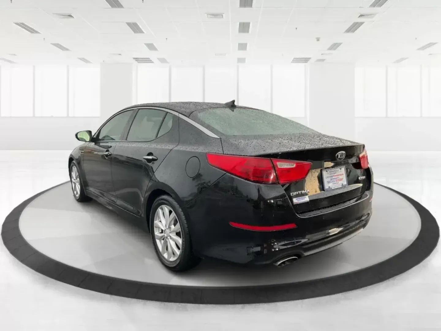 2015 Kia Optima EX (5XXGN4A76FG) with an Theta II 2.4L I-4 gasoline direct injection engine, located at 1099 N County Rd 25A, Troy, OH, 45373, (937) 908-9800, 40.057079, -84.212883 - 2015 Kia Optima EX - Photo#4