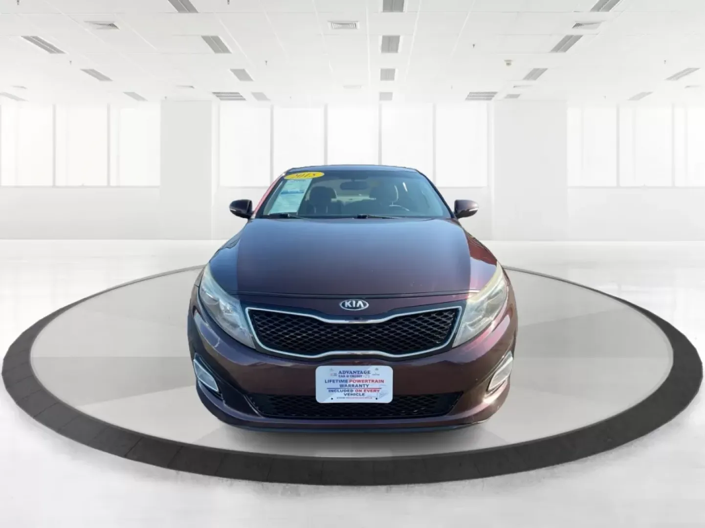 2015 Kia Optima LX (5XXGM4A72FG) with an Theta II 2.4L I-4 gasoline direct injection engine, located at 1951 S Dayton Lakeview Rd., New Carlisle, OH, 45344, (937) 908-9800, 39.890999, -84.050255 - **Discover the Perfect Blend of Comfort and Reliability with This 2015 Kia Optima LX Ideal for Your Daily Commute or Family Road Trips!**<br /> <br /> Are you ready to elevate your driving experience? The 2015 Kia Optima LX, available at Advantage Car and Credit in Fairborn, OH, is the answer to yo - Photo#6