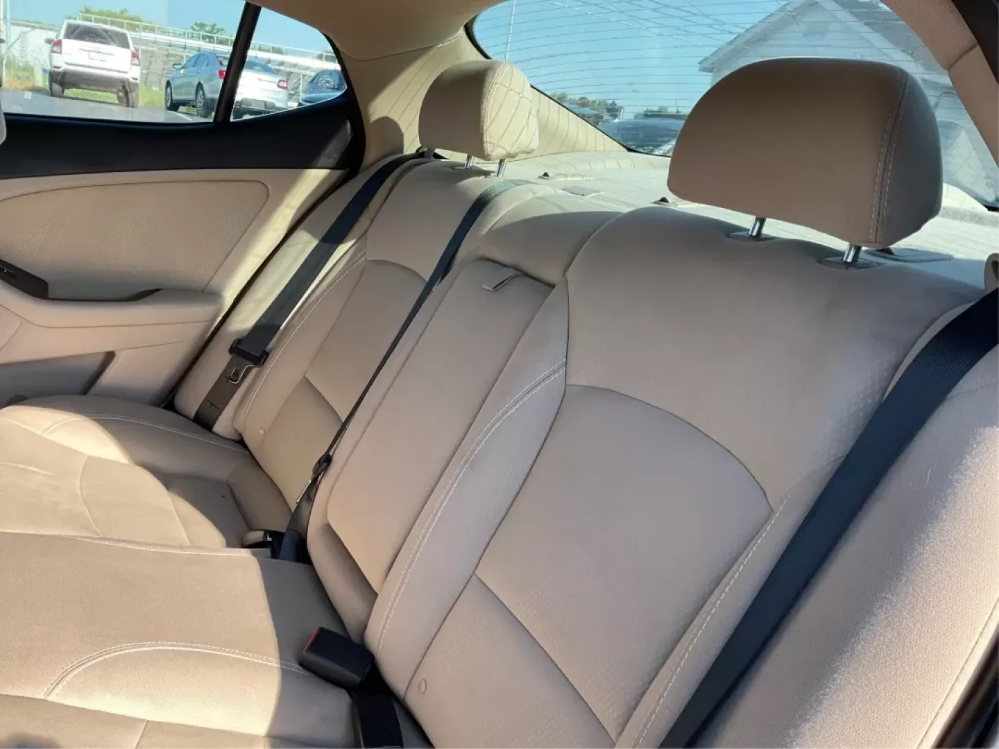 2015 Kia Optima LX (5XXGM4A72FG) with an Theta II 2.4L I-4 gasoline direct injection engine, located at 1951 S Dayton Lakeview Rd., New Carlisle, OH, 45344, (937) 908-9800, 39.890999, -84.050255 - **Discover the Perfect Blend of Comfort and Reliability with This 2015 Kia Optima LX Ideal for Your Daily Commute or Family Road Trips!**<br /> <br /> Are you ready to elevate your driving experience? The 2015 Kia Optima LX, available at Advantage Car and Credit in Fairborn, OH, is the answer to yo - Photo#9
