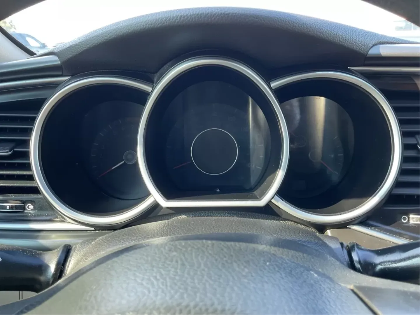 2015 Kia Optima LX (5XXGM4A72FG) with an Theta II 2.4L I-4 gasoline direct injection engine, located at 1951 S Dayton Lakeview Rd., New Carlisle, OH, 45344, (937) 908-9800, 39.890999, -84.050255 - **Discover the Perfect Blend of Comfort and Reliability with This 2015 Kia Optima LX Ideal for Your Daily Commute or Family Road Trips!**<br /> <br /> Are you ready to elevate your driving experience? The 2015 Kia Optima LX, available at Advantage Car and Credit in Fairborn, OH, is the answer to yo - Photo#14
