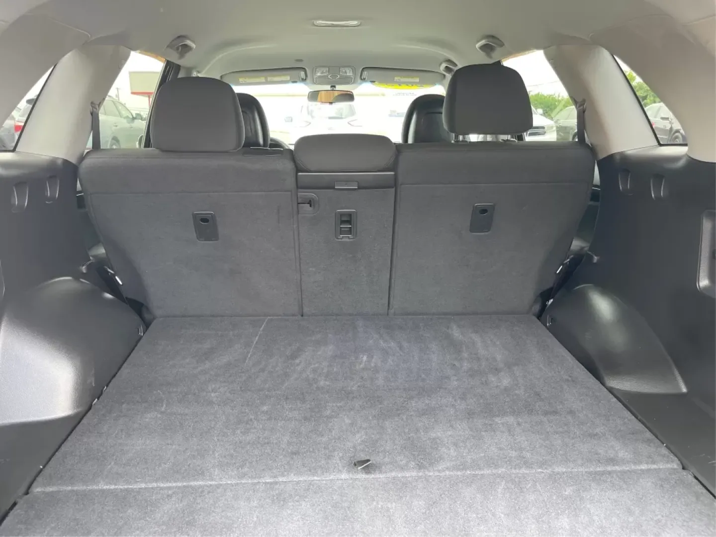 2015 Kia Sorento LX (5XYKT3A60FG) with an 2.4L I-4 gasoline direct injection engine, located at 880 E. National Road, Vandalia, OH, 45377, (937) 908-9800, 39.891918, -84.183594 - ### Discover Adventure with the 2015 Kia Sorento LX - Your Perfect Family SUV!<br /> <br /> Are you seeking the ideal vehicle for weekend getaways or daily commutes? Look no further! The 2015 Kia Sorento LX is the perfect SUV for growing families and adventure-seekers alike. With its spacious interi - Photo#12